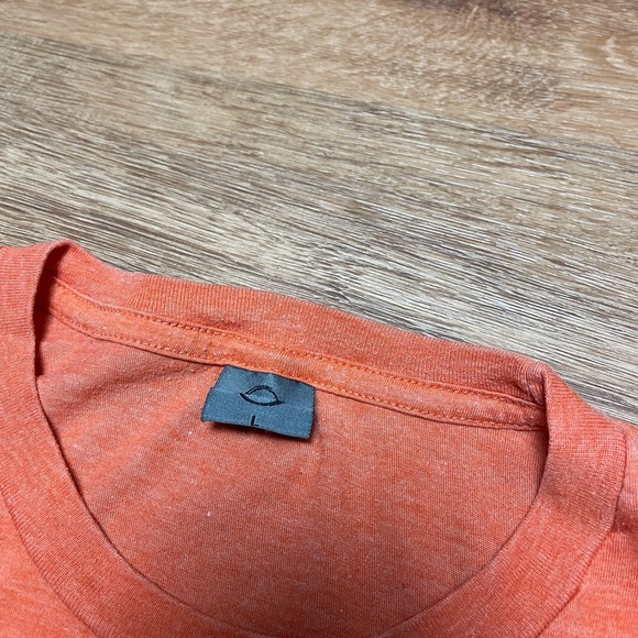 Graphic tee - Picture 3 of 4